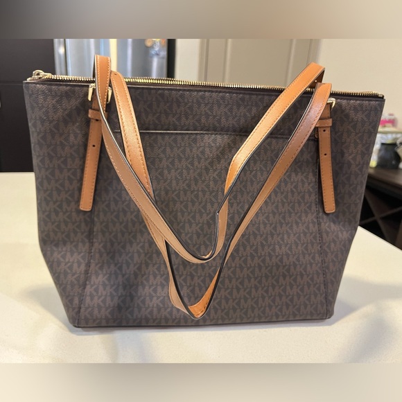 Brown Michael Kors Tote Bag - Picture 3 of 5